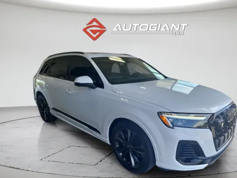 More photos of 2025 Audi Q7 55 Prestige at AutoGiant USA Indianapolis, IN