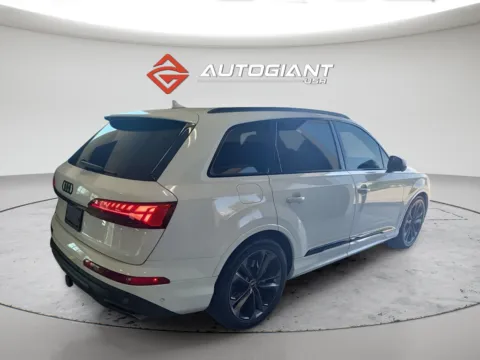 More photos of 2025 Audi Q7 55 Prestige at AutoGiant USA Indianapolis, IN