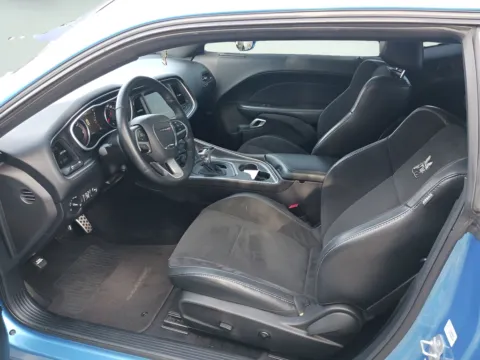 More photos of 2016 Dodge Challenger R/T Scat Pack at AutoGiant USA Indianapolis, IN