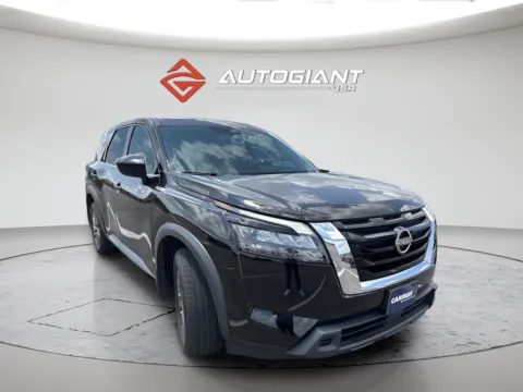 Photos of 2023 Nissan Pathfinder S for sale in Indianapolis, IN at AutoGiant USA Indianapolis