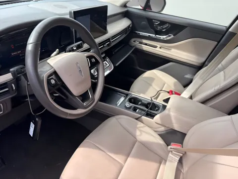 More photos of 2023 Lincoln Corsair Standard at AutoGiant USA Indianapolis, IN