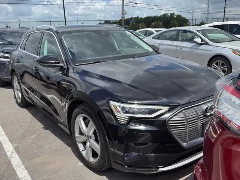 Photos of 2019 Audi e-tron Premium Plus for sale in Indianapolis, IN at AutoGiant USA Indianapolis