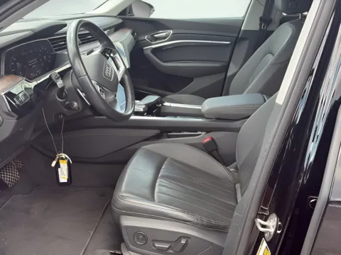 More photos of 2019 Audi e-tron Premium Plus at AutoGiant USA Indianapolis, IN