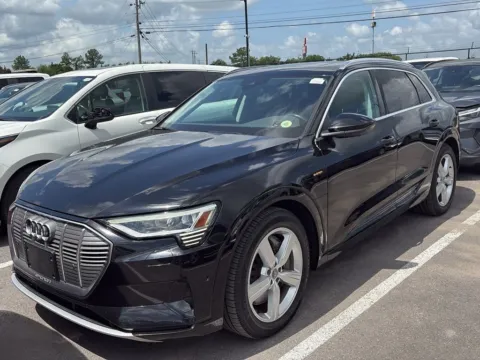 Black 2019 Audi e-tron Premium Plus for sale in Indianapolis, IN