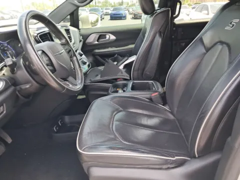 More photos of 2019 Chrysler Pacifica Limited at AutoGiant USA Indianapolis, IN