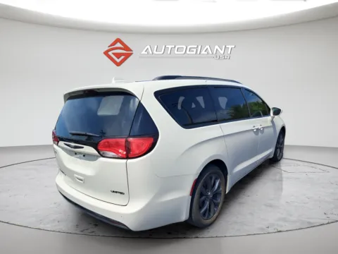More photos of 2019 Chrysler Pacifica Limited at AutoGiant USA Indianapolis, IN