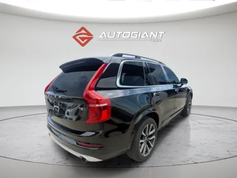 More photos of 2018 Volvo XC90 T5 Momentum at AutoGiant USA Indianapolis, IN