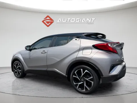 More photos of 2020 Toyota C-HR XLE at AutoGiant USA Indianapolis, IN