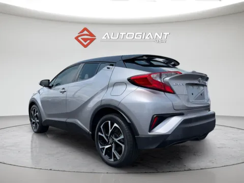More photos of 2020 Toyota C-HR XLE at AutoGiant USA Indianapolis, IN