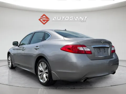 More photos of 2012 INFINITI M Hybrid M35h at AutoGiant USA Indianapolis, IN