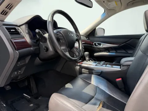 Photos of 2012 INFINITI M Hybrid M35h for sale in Indianapolis, IN at AutoGiant USA Indianapolis