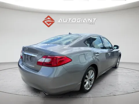 More photos of 2012 INFINITI M Hybrid M35h at AutoGiant USA Indianapolis, IN
