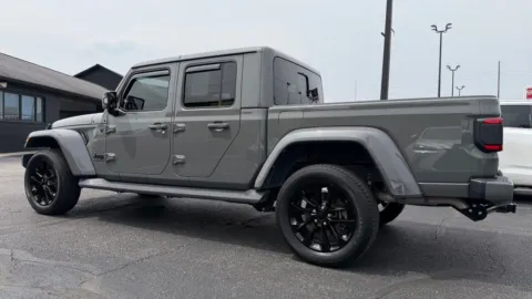 More photos of 2023 Jeep Gladiator Overland at AutoGiant USA Indianapolis, IN
