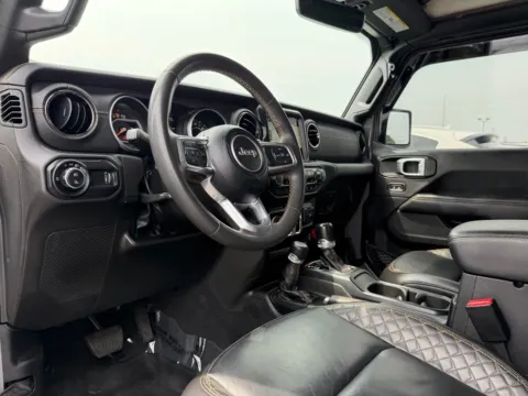 Photos of 2023 Jeep Gladiator Overland for sale in Indianapolis, IN at AutoGiant USA Indianapolis