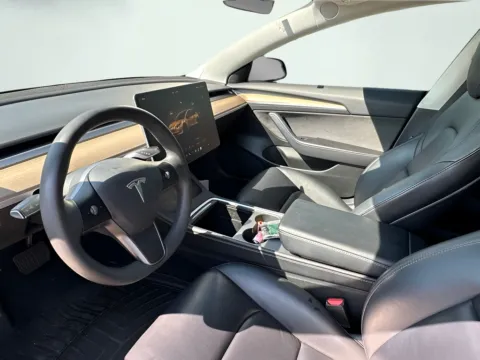 More photos of 2022 Tesla Model 3 Long Range at AutoGiant USA Indianapolis, IN