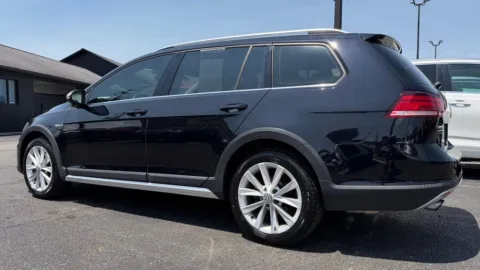 More photos of 2019 Volkswagen Golf Alltrack at AutoGiant USA Indianapolis, IN
