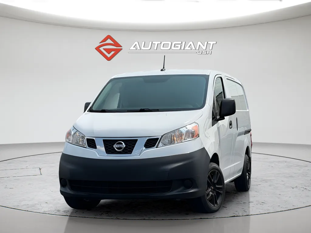 White 2020 Nissan NV200 S for sale in Indianapolis, IN