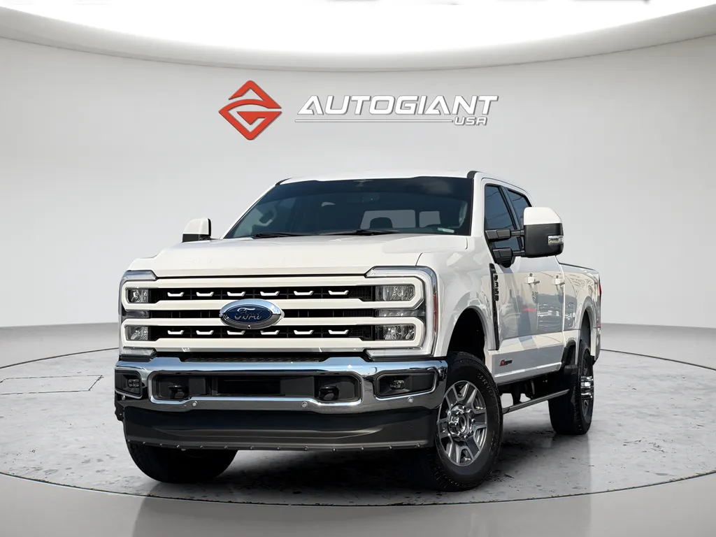 White 2023 Ford F-350SD Lariat for sale in Indianapolis, IN