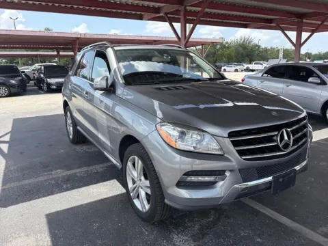 Photos of 2015 Mercedes-Benz M-Class ML 350 for sale in Indianapolis, IN at AutoGiant USA Indianapolis
