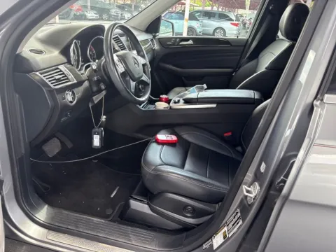 More photos of 2015 Mercedes-Benz M-Class ML 350 at AutoGiant USA Indianapolis, IN