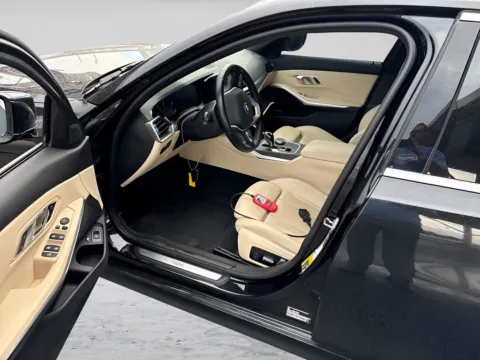 More photos of 2022 BMW 3 Series 330e iPerformance at AutoGiant USA Indianapolis, IN
