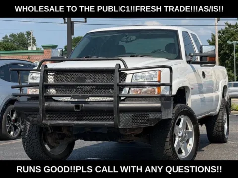 White 2004 Chevrolet Silverado 2500HD LS for sale in Indianapolis, IN