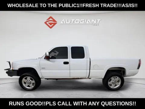 Photos of 2004 Chevrolet Silverado 2500HD LS for sale in Indianapolis, IN at AutoGiant USA Indianapolis