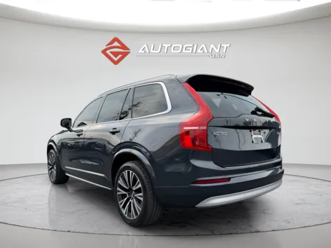 More photos of 2022 Volvo XC90 T6 Momentum at AutoGiant USA Indianapolis, IN