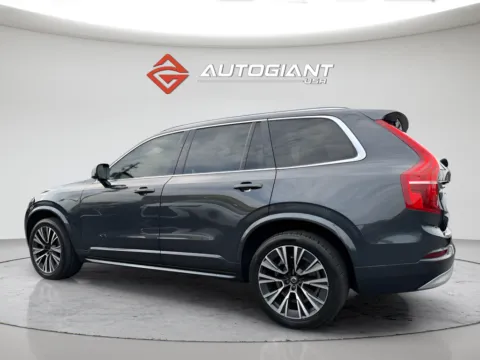 More photos of 2022 Volvo XC90 T6 Momentum at AutoGiant USA Indianapolis, IN