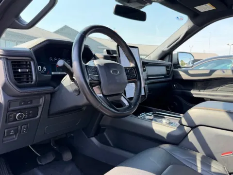More photos of 2023 Ford Expedition Platinum at AutoGiant USA Indianapolis, IN