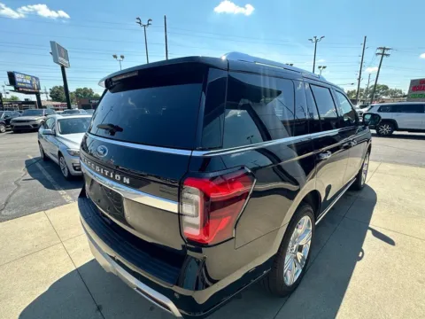 More photos of 2023 Ford Expedition Platinum at AutoGiant USA Indianapolis, IN