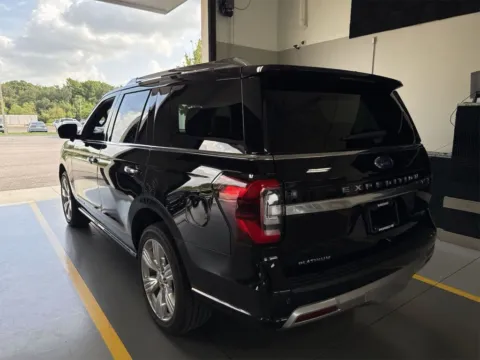 Photos of 2023 Ford Expedition Platinum for sale in Indianapolis, IN at AutoGiant USA Indianapolis