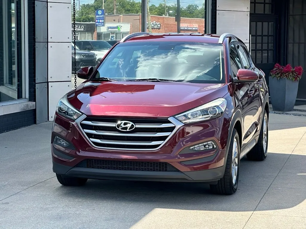 Red 2018 Hyundai Tucson SEL for sale in Indianapolis, IN