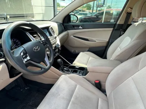 Photos of 2018 Hyundai Tucson SEL for sale in Indianapolis, IN at AutoGiant USA Indianapolis