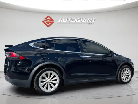 More photos of 2020 Tesla Model X Long Range at AutoGiant USA Indianapolis, IN