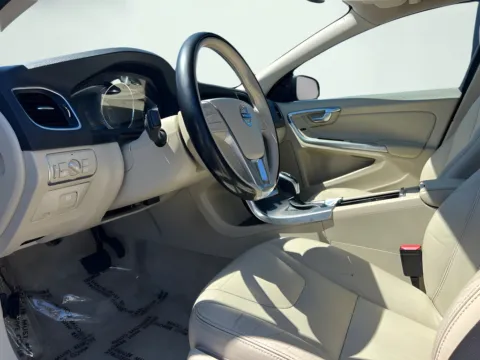 Photos of 2016 Volvo S60 T5 Drive-E Premier for sale in Indianapolis, IN at AutoGiant USA Indianapolis