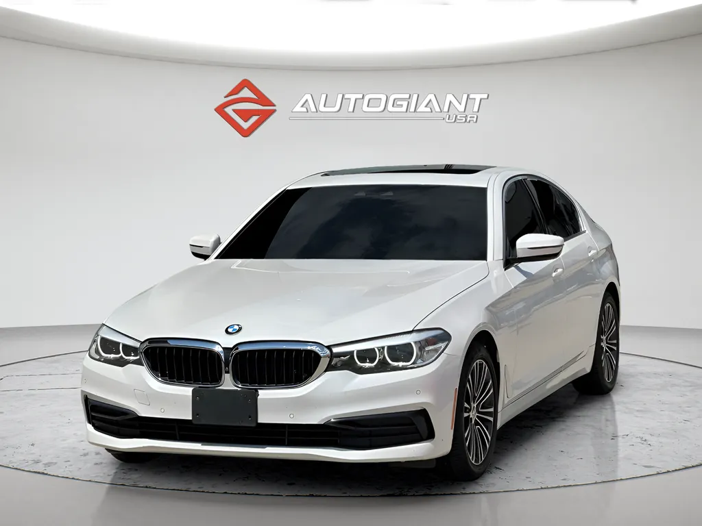 White 2019 BMW 5 Series 530i xDrive for sale in Indianapolis, IN
