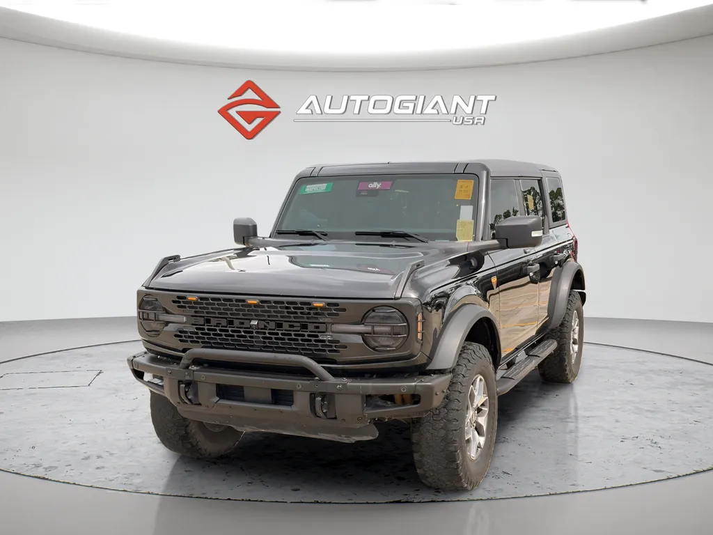 Black 2021 Ford Bronco Badlands for sale in Indianapolis, IN