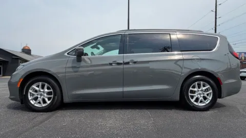 Another view of 2022 Chrysler Pacifica Touring L for sale in Indianapolis, IN at AutoGiant USA Indianapolis