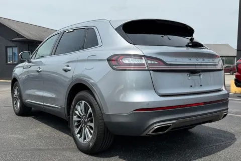More photos of 2021 Lincoln Nautilus Reserve at AutoGiant USA Indianapolis, IN
