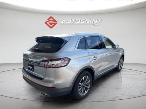 More photos of 2021 Lincoln Nautilus Reserve at AutoGiant USA Indianapolis, IN