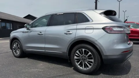 More photos of 2021 Lincoln Nautilus Reserve at AutoGiant USA Indianapolis, IN