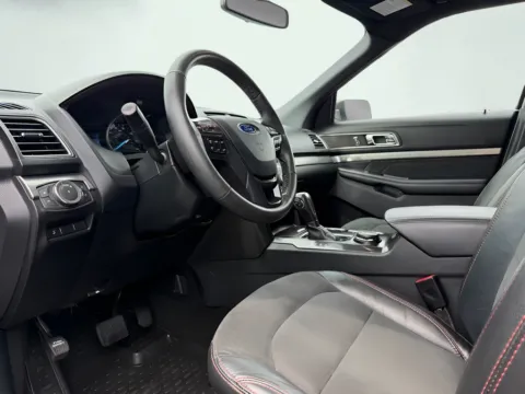 More photos of 2019 Ford Explorer XLT at AutoGiant USA Indianapolis, IN