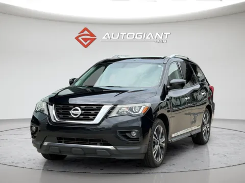Black 2020 Nissan Pathfinder Platinum for sale in Indianapolis, IN