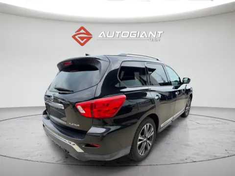 More photos of 2020 Nissan Pathfinder Platinum at AutoGiant USA Indianapolis, IN