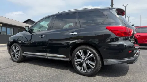 More photos of 2020 Nissan Pathfinder Platinum at AutoGiant USA Indianapolis, IN