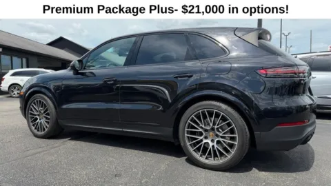 More photos of 2020 Porsche Cayenne E-Hybrid at AutoGiant USA Indianapolis, IN