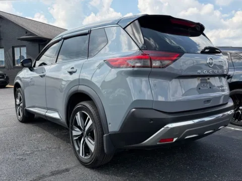 More photos of 2021 Nissan Rogue Platinum at AutoGiant USA Indianapolis, IN