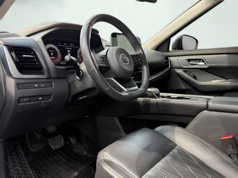 Photos of 2021 Nissan Rogue Platinum for sale in Indianapolis, IN at AutoGiant USA Indianapolis