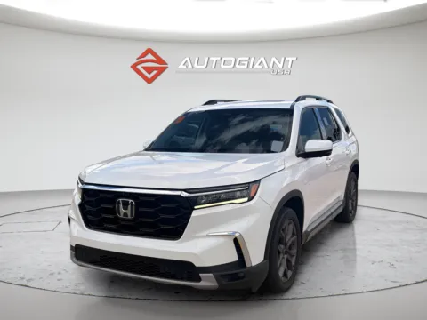White 2024 Honda Pilot Elite for sale in Indianapolis, IN